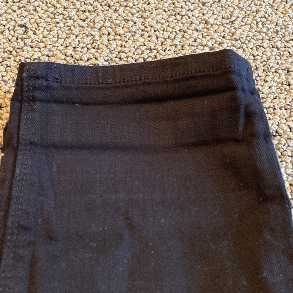 Hot in Hollywood Boyfriend Cut Black Jeans Size 2 w/ Distressing- Like New - Picture 2 of 13